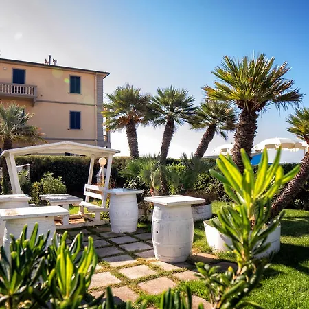 Aparthotel Piani 3*