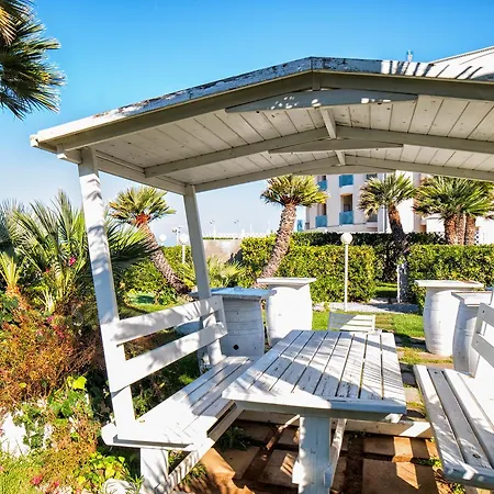 Piani Aparthotel 4*